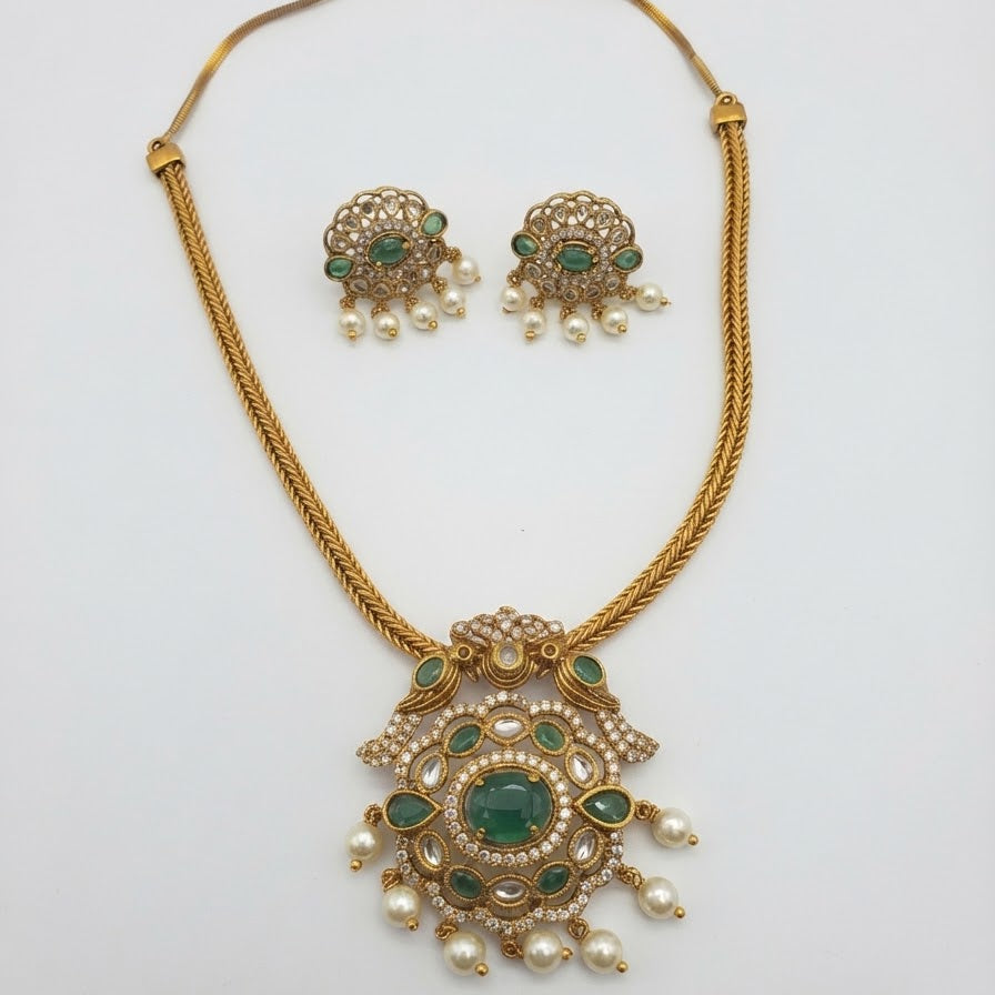 Emerald Mina Set